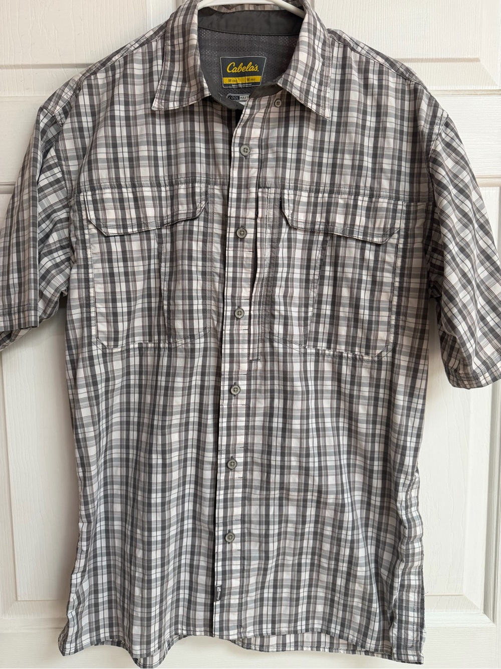 Cabela's Men's Gray and White Plaid Short-Sleeve Button-Down